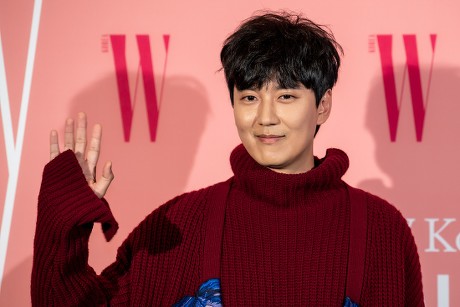 Breast cancer awareness campaign 'Love Your W' photocall, Seoul, South Korea - 25 Oct 2019