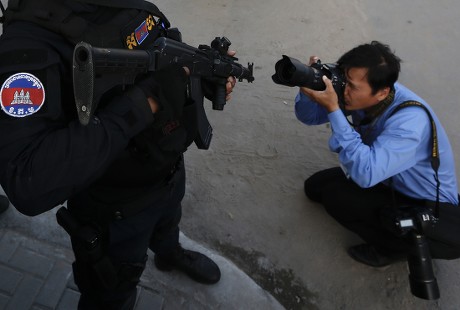 Cambodian police prepares for potential return of self-exiled opposition leader, Phnom Penh, Cambodia - 09 Nov 2019