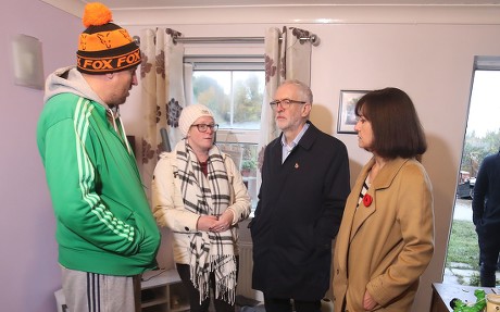 Corbyn visits flood victims in South Yorkshire, Coinborough, United Kingdom - 09 Nov 2019