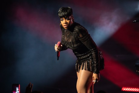 Fantasia Barrino Performing On Her Sketchbook Editorial Stock Photo ...