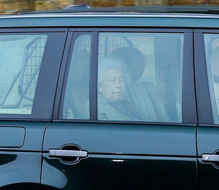 queen elizabeth ii leaving windsor castle Stock Photos (Exclusive ...