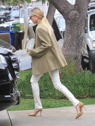 Hailey Bieber out and about, Los Angeles, USA - 07 Dec 2019