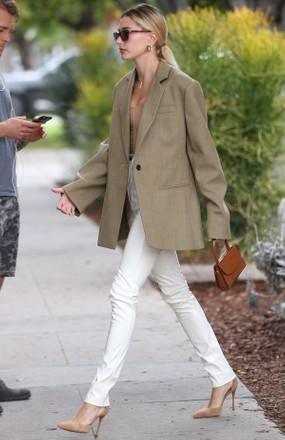 Hailey Bieber out and about in Los Angeles, USA - 07 Dec 2019
