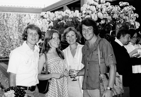 Ron Howard with Cheryl Alley Howard , Marion Ross and Anson Williams