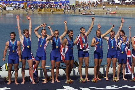 Olympic Games 2000 Sydney Australia. Rowing: Great Britain's Men's Eight Celebrate Their Gold Medal Performance: (from Left) Andrew Lindsay Ben Hunt-david Simon Dennis Louis Attrill Luka Grubor Kieran West Fred Scarlett Steve Trapmore And Rowley Do