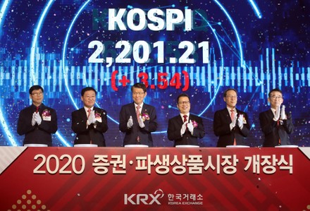 South Korea's stock market 2020 trading begins, Seoul - 02 Jan 2020