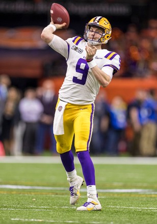 New Orleans, Louisiana, USA. 13th Jan, 2020. LSU quarterback Joe Burrow (9)  passes the ball during College Football Playoff National Championship game  action between the Clemson Tigers and the LSU Tigers at