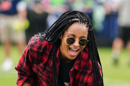 Seattle Seahawks Quarterback Russell Wilsons Wife Editorial Stock Photo