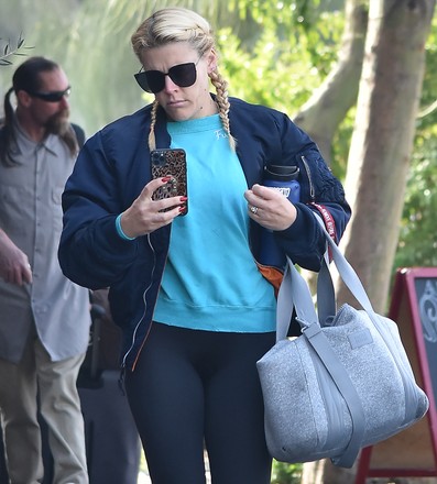 Busy Philipps out and about, Los Angeles, USA - 27 Jan 2020