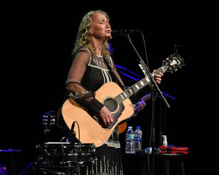 500 Joan osborne Stock Pictures, Editorial Images and Stock Photos