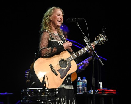 500 Joan osborne Stock Pictures, Editorial Images and Stock Photos