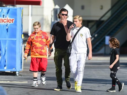 Gavin Rossdale and family out and about, Los Angeles, USA - 14 Feb 2020