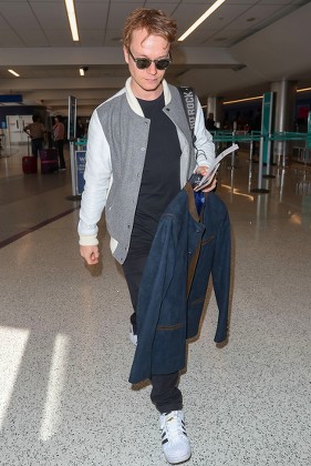 Alfie Allen out and about at LAX International Airport, Los Angeles, USA - 25 Feb 2020