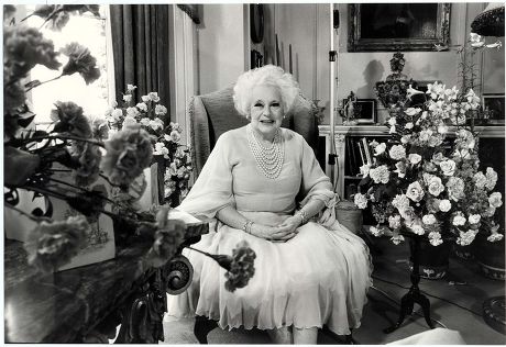 Barbara Cartland