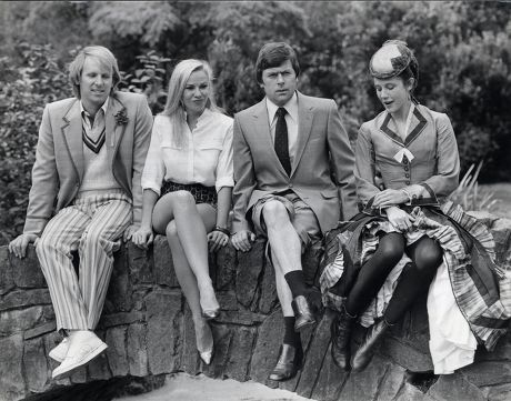 fotos de Lr Peter Davison Pamela Stephenson Mike Foto stock editorial