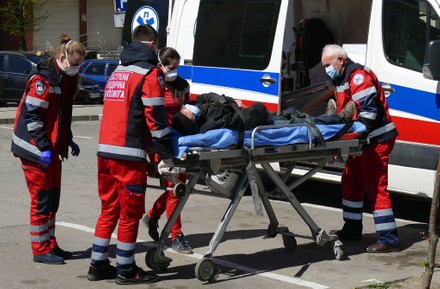 77 Ambulance crew members Stock Pictures, Editorial Images and Stock ...