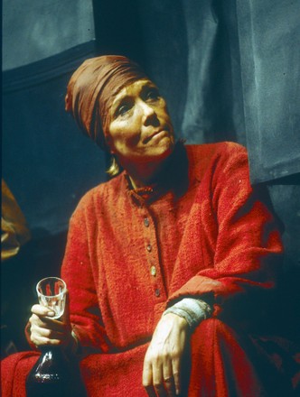 'Mother Courage' Play performed in the Olivier Theatre, National Theatre, London, UK 1995 - 21 Apr 2020