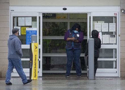 Walmart Employee 9l0 Talks Umass Memorial Editorial Stock Photo - Stock  Image