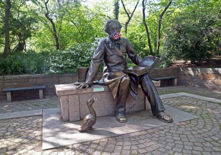 The Hans Christian Andersen Statue, Central Park, NYC