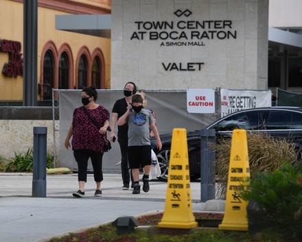 Boca Raton Town Center Mall People Editorial Stock Photo - Stock