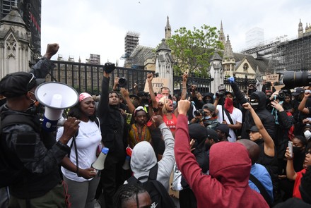 London - Protest against Police brutality in USA, United Kingdom - 03 Jun 2020