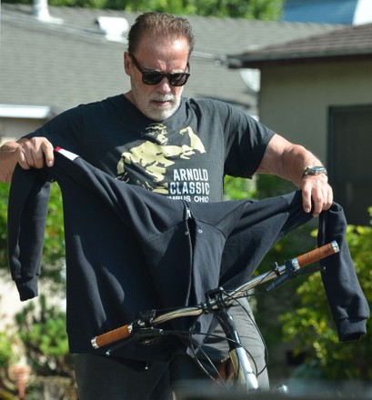 arnold schwarzenegger cycling