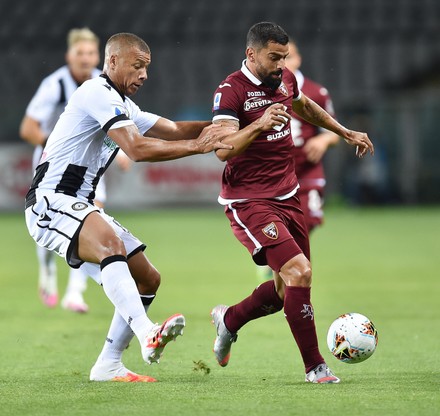 Torino FC players celebrate during the Serie A 2020/21 match between Torino  FC and Benevento Calcio at Stadio Olimpico Grande Torino on May 23, 2021 in  Turin, Italy - Photo ReporterTorino / LiveMedia Stock Photo - Alamy