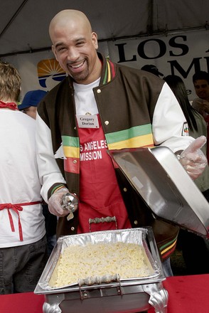The Los Angeles Mission Provides Holiday Cheer on Skid Row in LA, California, USA - 23 Dec 2005