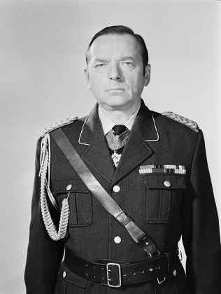 George Pravda as Count Von Streicher