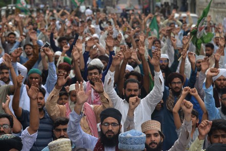 Pakistani Activists Sunni Tehreek Religious Group Editorial Stock Photo ...