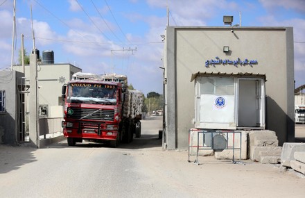 Trucks Pass Through Kerem Shalom Crossing Editorial Stock Photo - Stock ...