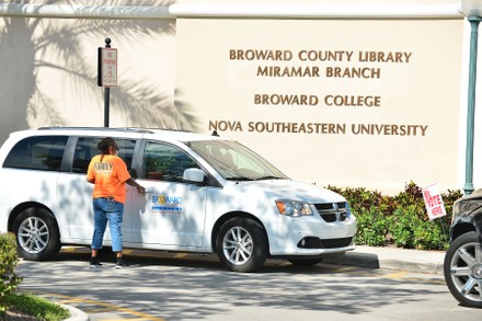 Broward County Supervisor Election Staff Leaving Editorial Stock Photo   Shutterstock 10741254e 