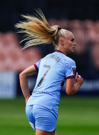 Alisha Lehmann West Ham United Women - Foto de stock de contenido