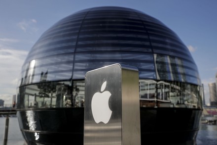 In pictures: Apple's first floating store in Singapore opens today