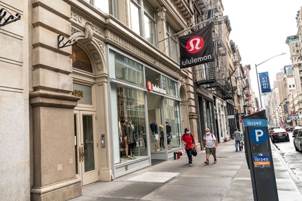 lululemon broadway
