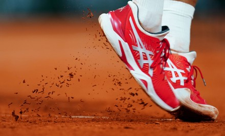 Asics Tennis Shoes Djokovic - Foto de de contenido editorial: imagen de stock Shutterstock