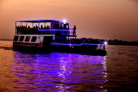 how to book cruise in bhopal