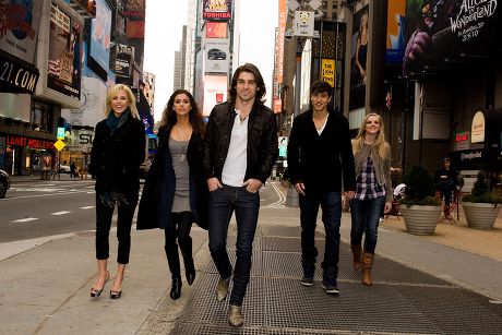 'If I Can Dream' Photo Shoot in Times Square, New York, America - 19 Jan 2010