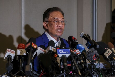 Opposition leader addressees the press in Kuala Lumpur, Malaysia - 13 Oct 2020