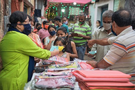 __COUNT__ Clothes donations ahead of Durga puja, Bengal, India - 18 Oct ...