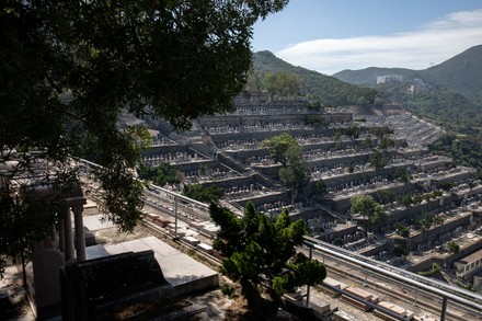 Worshippers Visit Chai Wan Cemetery During Editorial Stock Photo - Stock  Image | Shutterstock