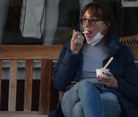 Exclusive - Katey Sagal out and about, Los Angeles, California USA - 26 Oct 2020