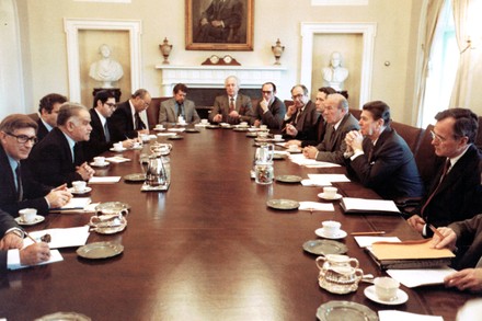 Reagan Meets Israeli Delegation on Lebanon, Washington, District of Columbia, USA - 14 Mar 1983