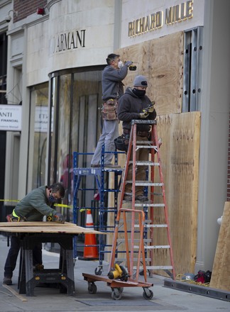 Construction Crews Board Richard Mille Store Editorial Stock Photo