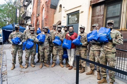 Governor Andrew Cuomo helps to distribute turkey, New York, United States - 24 Nov 2020