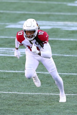 November 29, 2020; Foxborough, MA, USA; Arizona Cardinals wide receiver  DeAndre Hopkins (10) in action during the NFL game between Arizona Cardinals  and New England Patriots at Gillette Stadium. Anthony Nesmith/(Photo by