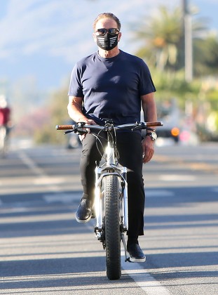 arnold schwarzenegger cycling