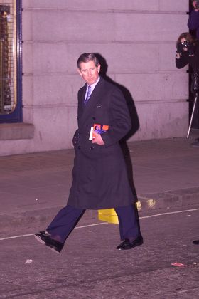 Prince Charles Arrive At The Ritz Hotel For Annabels Birthday Party.. Britain's Prince Charles The Prince Of Wales And His Friend Camilla Parker Bowles Are Visiting The Ritz Hotel In London Thursday January 28 1999 To Attend The 50th Birthday Party
