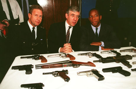 Home Secretary Jack Straw Backs The First Ever Gun Amnesty In Brixton (l-r)chief Supt Ted (edward) Peel Jack Straw And Footballer An Wright.