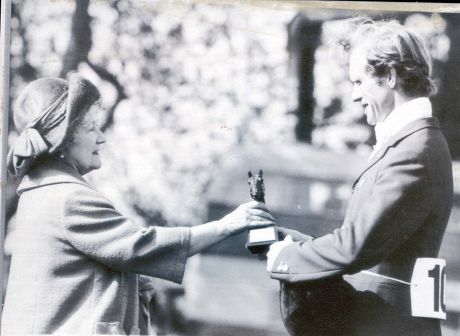 The Queen Mother (dead 3/2003) In 1982 Richard Meade Receives The Trophy From The Queen Mother After Winning Badminton Horse Trials Riding Speculator Iii.